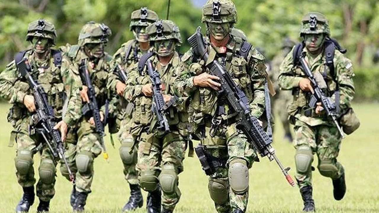 Ateşkesin askıya alındığı Kolombiya'da ordudan eski FARC üyelerine yönelik operasyon