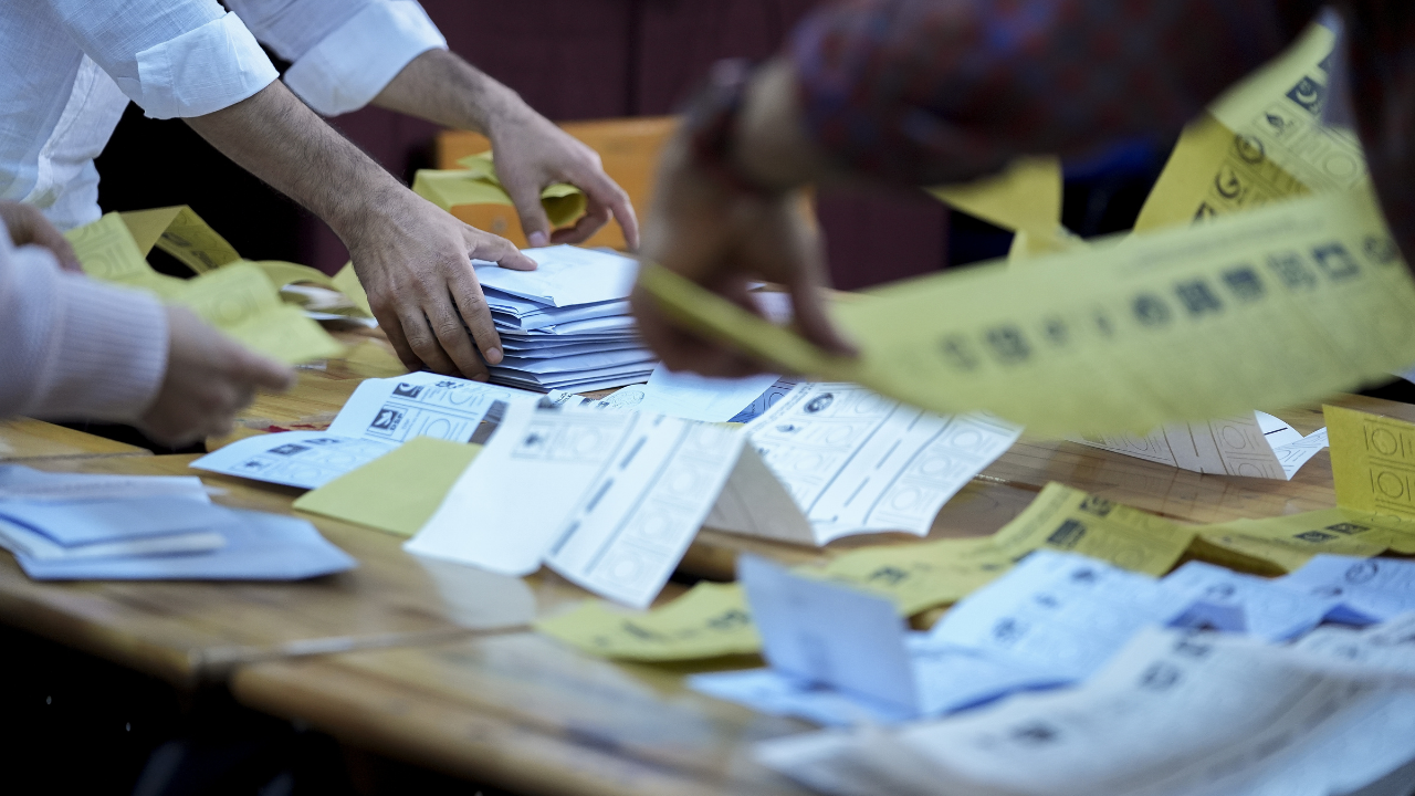 Akademisyenlerden yerel seçim değerlendirmesi: "CHP adayları seçmende umut yarattı"