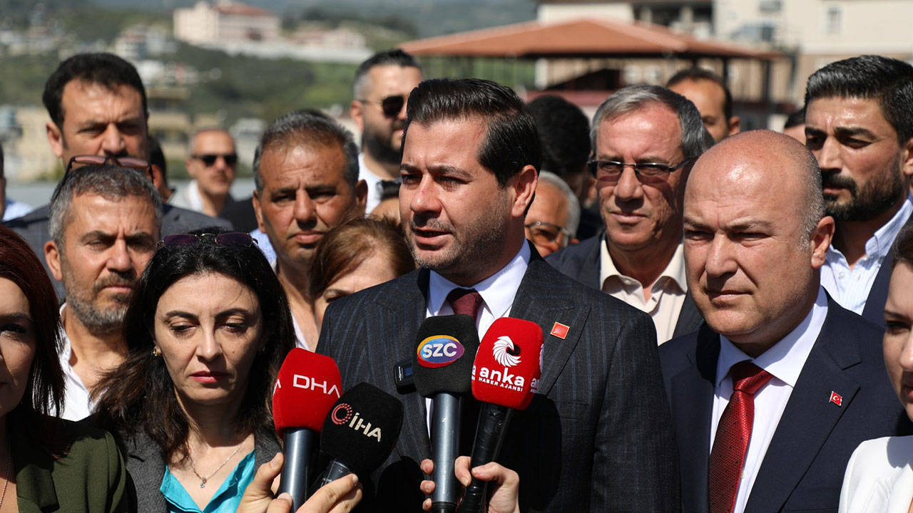 CHP, Antakya seçim kurulu önünde açıklama yapacak