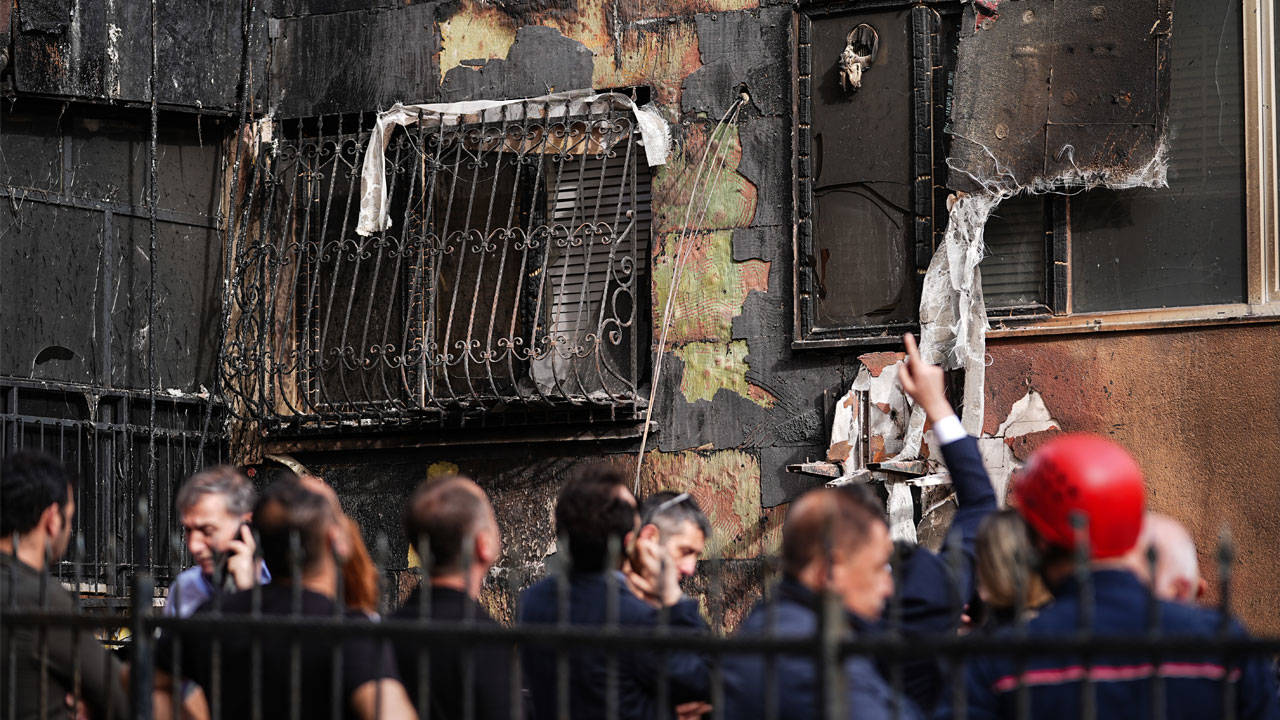 Beşiktaş'ta 29 kişinin öldüğü gece kulübü yangını: "Çıkışı vardı, tek giriş değildi"