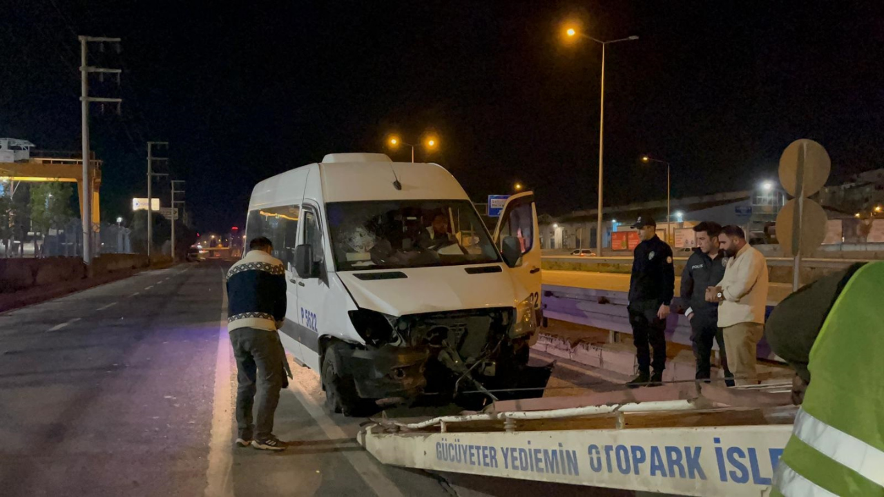 Kocaeli'de işçi servisi kaza yaptı: 5 yaralı