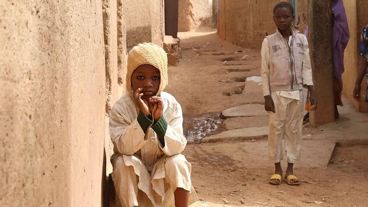 Nijerya'da teşhis konulamayan hastalık: 3 çocuk öldü, 127 çocuk hastaneye kaldırıldı