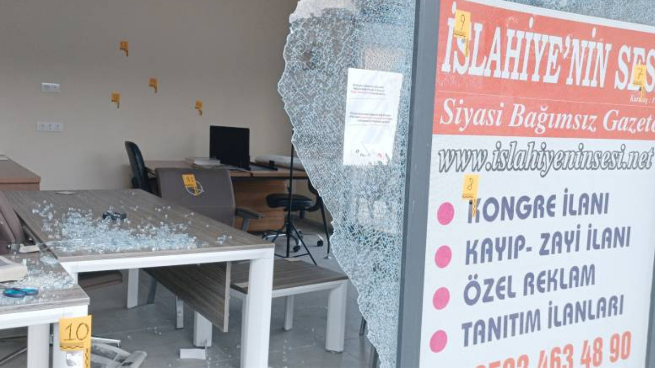 Gaziantep'te yerel gazetenin ofisi kurşunlandı