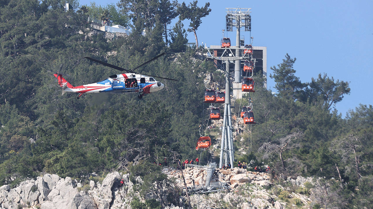 Antalya'da teleferik kabini parçalandı: 1 ölü, 17 yaralı