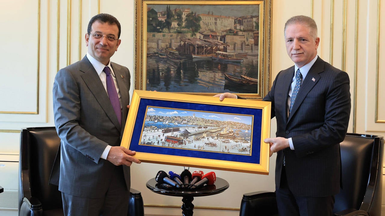 İstanbul Valisi Gül'den İBB Başkanı Ekrem İmamoğlu'na tebrik ziyareti
