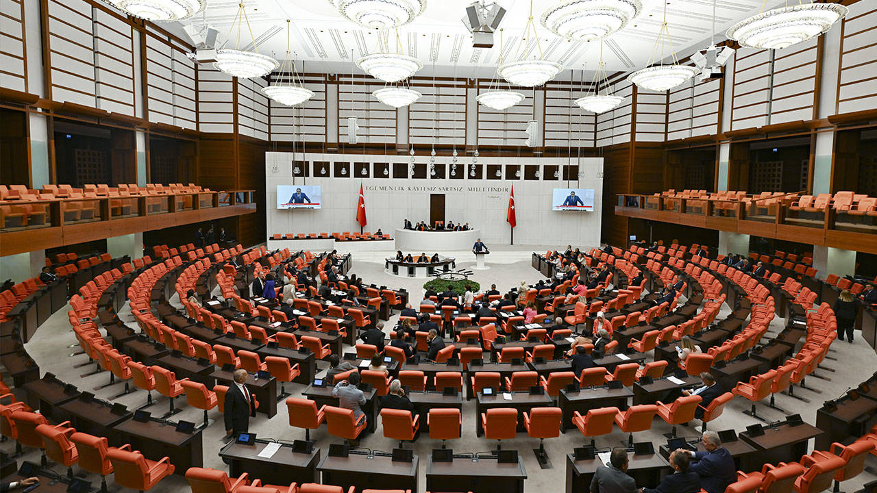 AKP, 5 alanla ilgili kanun teklifleri hazırlıyor