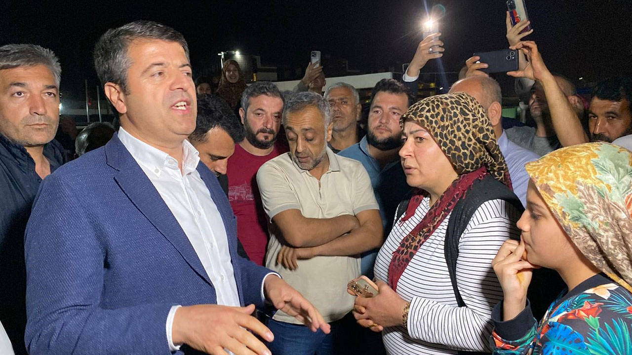 CHP'li belediye başkanından eylem yapan depremzedelerden özür