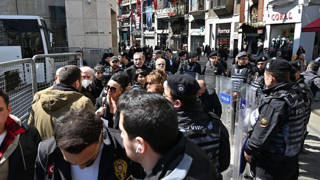 Ankara Barosu: Cumartesi Annelerine polis müdahalesi ve gözaltılar kabul edilemez