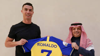 Ronaldo’ya Suudi Arabistan’da bir darbe daha!