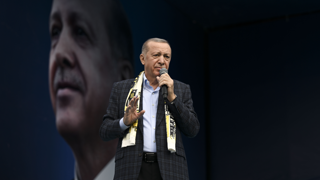 Erdoğan mitingde danışmanını fırçaladı: Ulan Orhan, ulan Orhan...