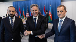 Azerbaycan ile Ermenistan, "barış anlaşması" taslağının bazı maddelerinde uzlaştı