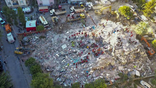 İzmir depreminde 30 kişinin yaşamını yitirdiği Emrah Apartmanı davasında karar çıktı