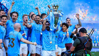 Manchester Cityde hedef sezonu 3 kupayla kapatmak