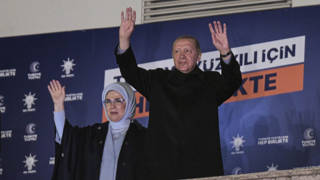 Saraydan balkon konuşması ayarı: Erdoğanın konuşması İngilizceye sansürlenerek çevrildi