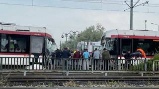 Samsunda iki tramvay kafa kafaya çarpıştı: 1i ağır, 26 yaralı