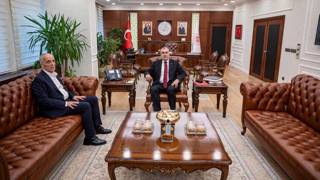 Bakan Işıkhan ve Türk-İş Başkanı Atalay asgari ücreti görüştü