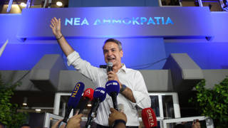 Yunanistanda seçimin galibi Miçotakis oldu
