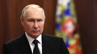 Putin orduya seslendi: İç savaş yaşanmasını önlediniz