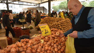 Merkez Bankası raporu: Gıda fiyatları ortalamanın üzerinde yükseldi