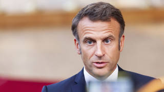 Macron, Yeni Kaledonya için anayasal değişiklik sözü verdi