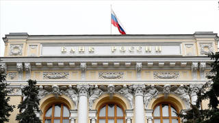 Rusya Merkez Bankası olağanüstü toplanacağını açıkladı, ruble değer kazandı