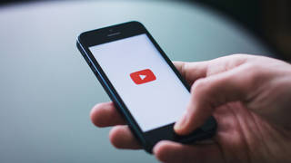 YouTubeda yeni bir özellik test ediliyor: Mırıldanarak şarkı aratılacak