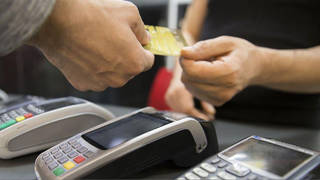 Kredi kartı kullanımına düzenleme sinyali