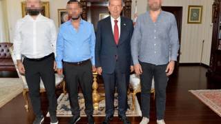 Kuzey Kıbrıs Cumhurbaşkanı Tatar ile fotoğraf çektiren yasadışı bahis baronu, İsviçrede yakalandı
