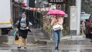 Meteorolojiden İstanbul dahil birçok il için sağanak uyarısı