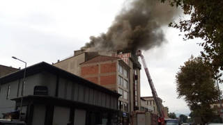 Bursa’da 2 mobilya fabrikasında yangın