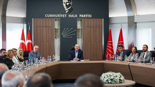 Kılıçdaroğlu, CHP Ankara il yönetimi ile görüştü