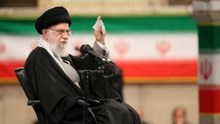 İranın dinî lideri Hamaney: “Biz yapmadık ama İsrail’e saldıranların ellerinden öpüyoruz”