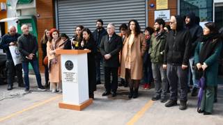 İzmir Barosundan 10 Aralık Dünya İnsan Hakları Günü açıklaması: İnsan hakları enkaz altında kaldı