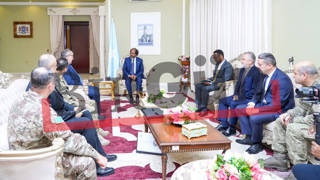 Büyükelçi ve askerler, oğlu kaçakken Somali Cumhurbaşkanı ile ‘askeri iş birliği’ görüşmüş!