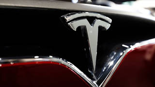 Tesla, 2 milyondan fazla aracını geri çağırdı