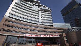 CHP, İzmir için anketleri bekliyor