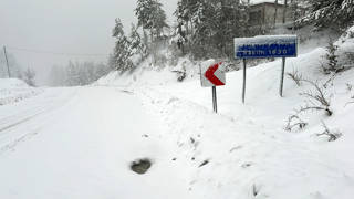 Karabükte etkili kar yağışının ardından 18 köy karanlıkta kaldı