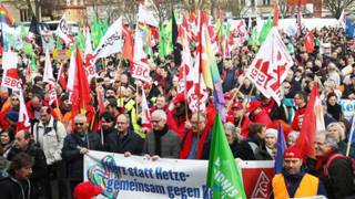 Frankfurtta ırkçılığa karşı miting çağrısı