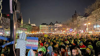 On binler Kölnde buluştu | Irkçılara yanıt: Kendinizi sürgün edin!