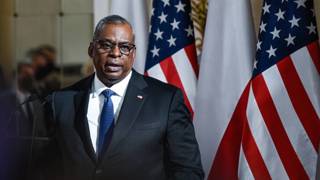 ABD Savunma Bakanı, hastaneye kaldırıldığını gizlediği için ABD halkından özür diledi