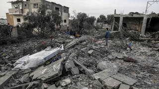 İsrailin saldırılarını sürdürdüğü Gazzede can kaybı 29 bin 514e yükseldi