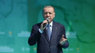 Erdoğanın aklı İstanbulda: İzmirde konuştu, İmamoğlunu hedef aldı