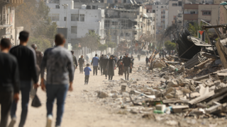 İsrail, Gazze Şeridinde bir evi hedef alarak 36 Filistinliyi öldürdü