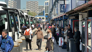 İstanbul havalimanları ve otogarda bayram yoğunluğu