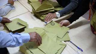 CHPnin kazandığı Kütahyada geçersiz oyların tamamı yeniden sayılacak