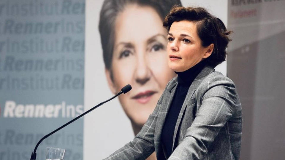 Avusturya’da Sosyal Demokrat Parti’nin üye anketi, liderin istifasını getirdi