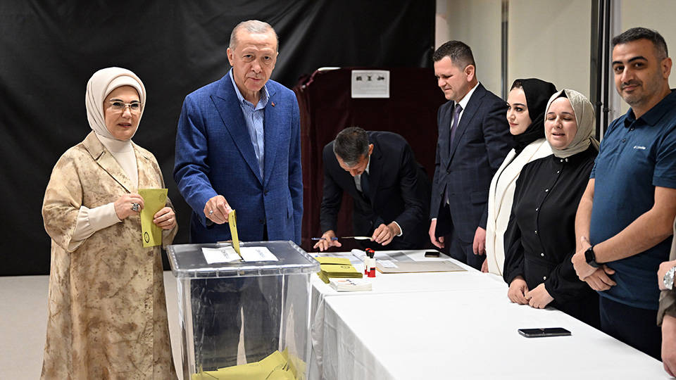 AKP’nin oyları eridi, MHP artmadı: Erdoğan seçimi nasıl kazandı?