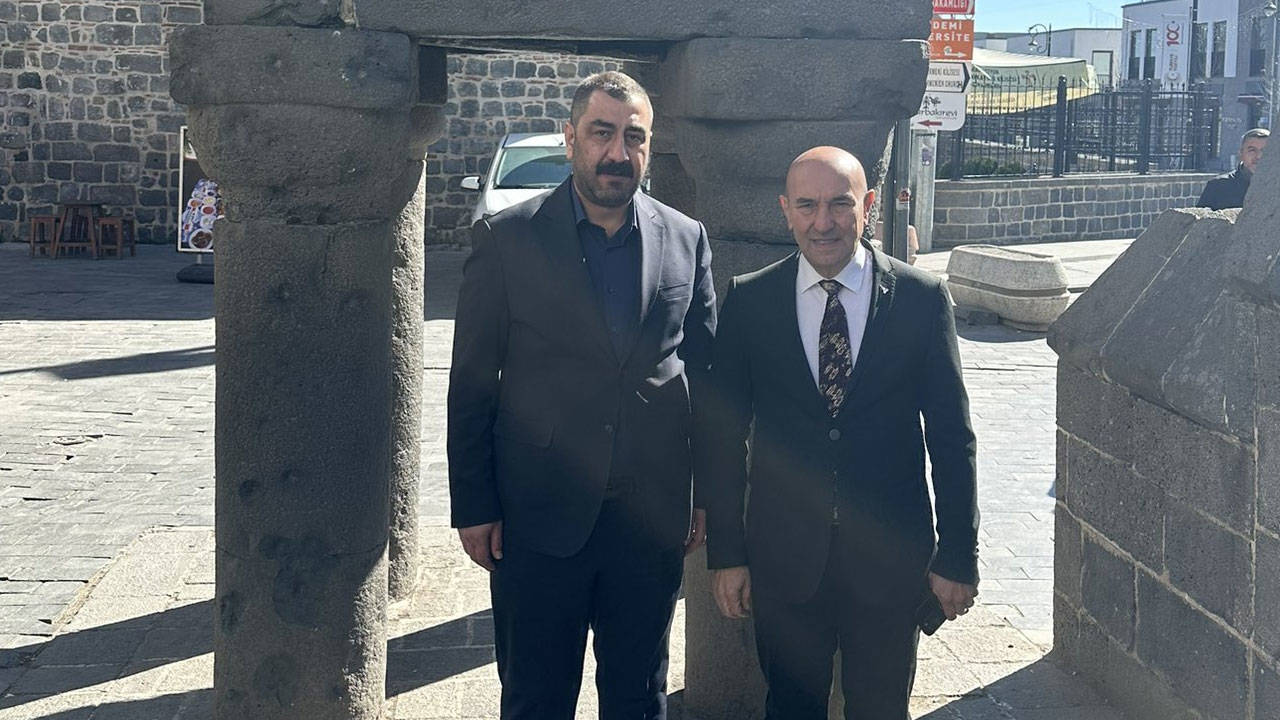 Tunç Soyer’den Diyarbakır ziyareti: Dört Ayaklı Minare’de