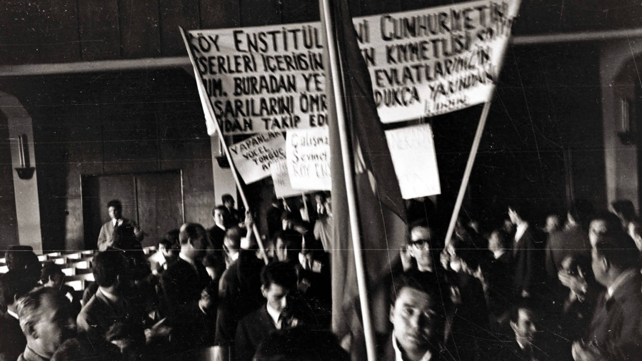 Türkiye’de Köy Enstitüleri, Küba’da Lenin Lisesi