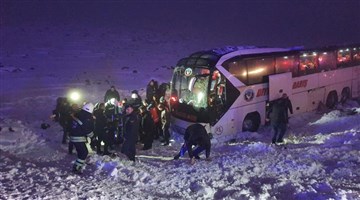 Diyarbarkır'da otobüs kazası: Çok sayıda yaralı
